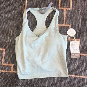 Vuori Halo Performance Crop Tank 2.0